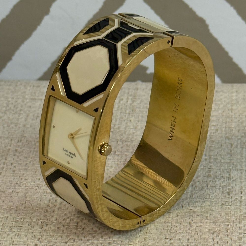 Kate Spade Delacorte When In Rome Black & White Enamel Bangle Watch New Battery